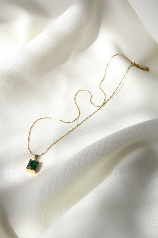 Collar Atenas